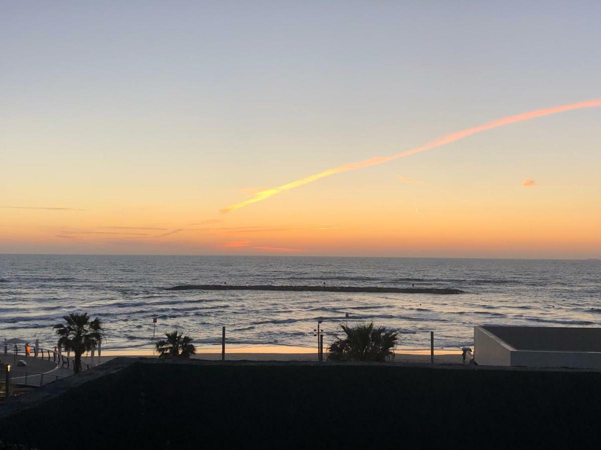 Beach Front Rooftop Apartment Tel Aviv Buitenkant foto
